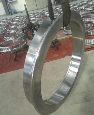 주문 베트남 기관차를 위한 YN920 경편궤도 타이어 915 밀리미터 외부 직경 online manufacture