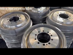 라이트 레일 탄력적인 바퀴 안전 타이어와 바퀴 센터와 함께 조립